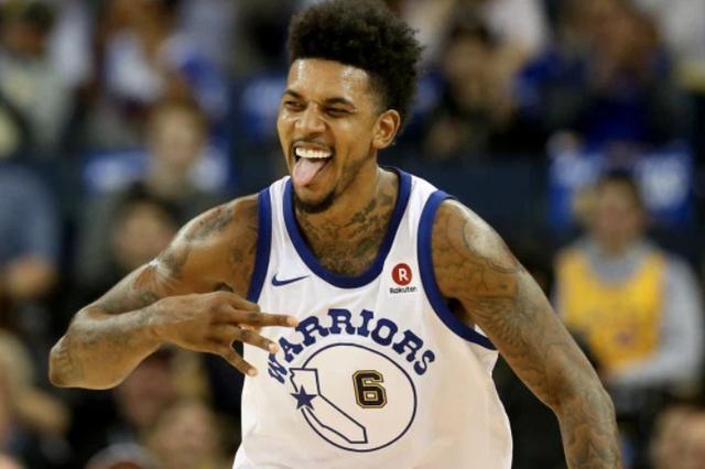 天壤之别！骑士上赛季前25场21胜4负，本赛季14胜11负（反差巨大：骑士上季前25战21胜4负，本季仅14胜11负）