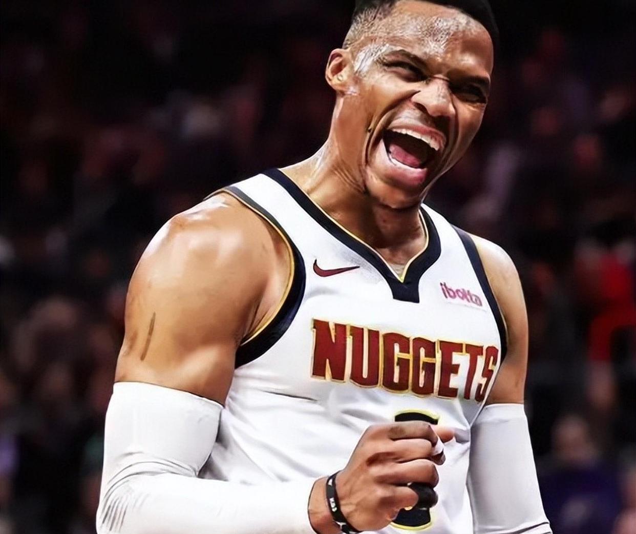 阿门14中7，高效发挥助力球队胜利（阿门14投7中，高效输出助队取胜）