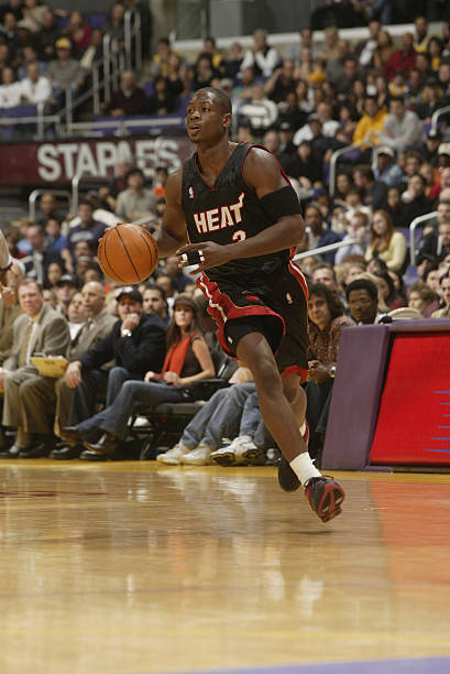 官方：孔蒂当选2025意足球盛典最佳教练，那不勒斯最佳俱乐部（官方宣布：孔蒂当选2025年意足盛典最佳教练，那不勒斯荣膺最佳俱乐部）