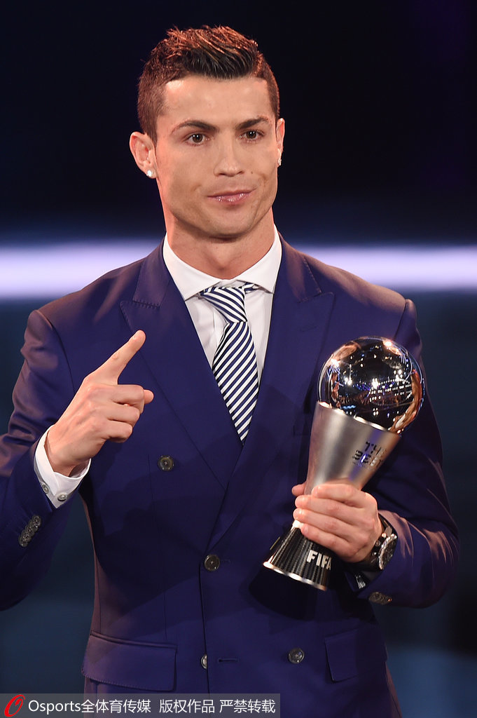 拜仁莱万多夫斯基连续两场进球（莱万多夫斯基为拜仁连场破门）