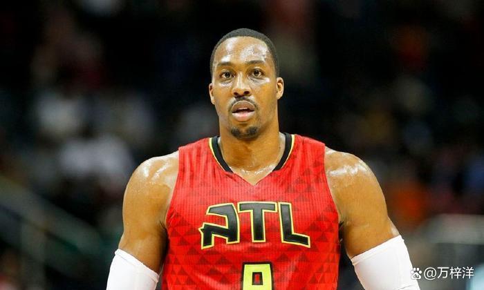 世体：后场伤病多，弗里克本赛季18场比赛使用了11种后防组合（世体：后防伤病潮来袭，弗里克本季18战尝试11套后防搭配）