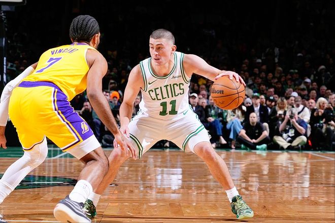 33岁内马尔17分钟戴帽救赎，3场轰5球1助冲击明年世界杯（33岁内马尔17分钟上演帽子戏法强势回归，近3场5球1助剑指明年世界杯）