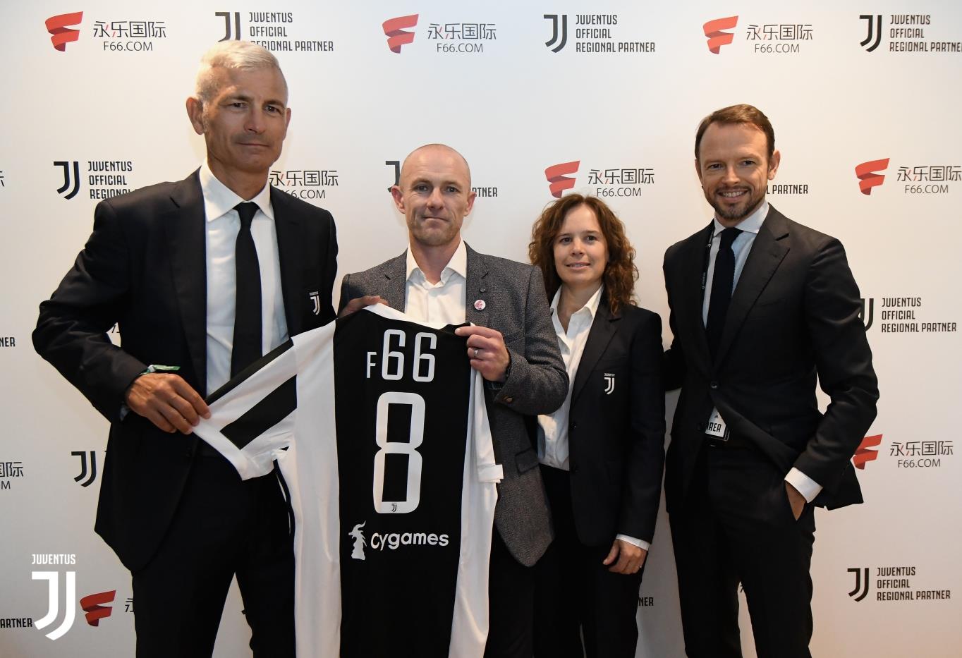 砍瓜切菜！贾马尔·穆雷上篮得手 半节时间5中4独取10分（火力全开！贾马尔·穆雷上篮打进 半节5投4中轰下10分）