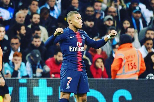 中超球队阵容分析：武汉三镇近期变化,（武汉三镇阵容调整速览：近期变化解读）