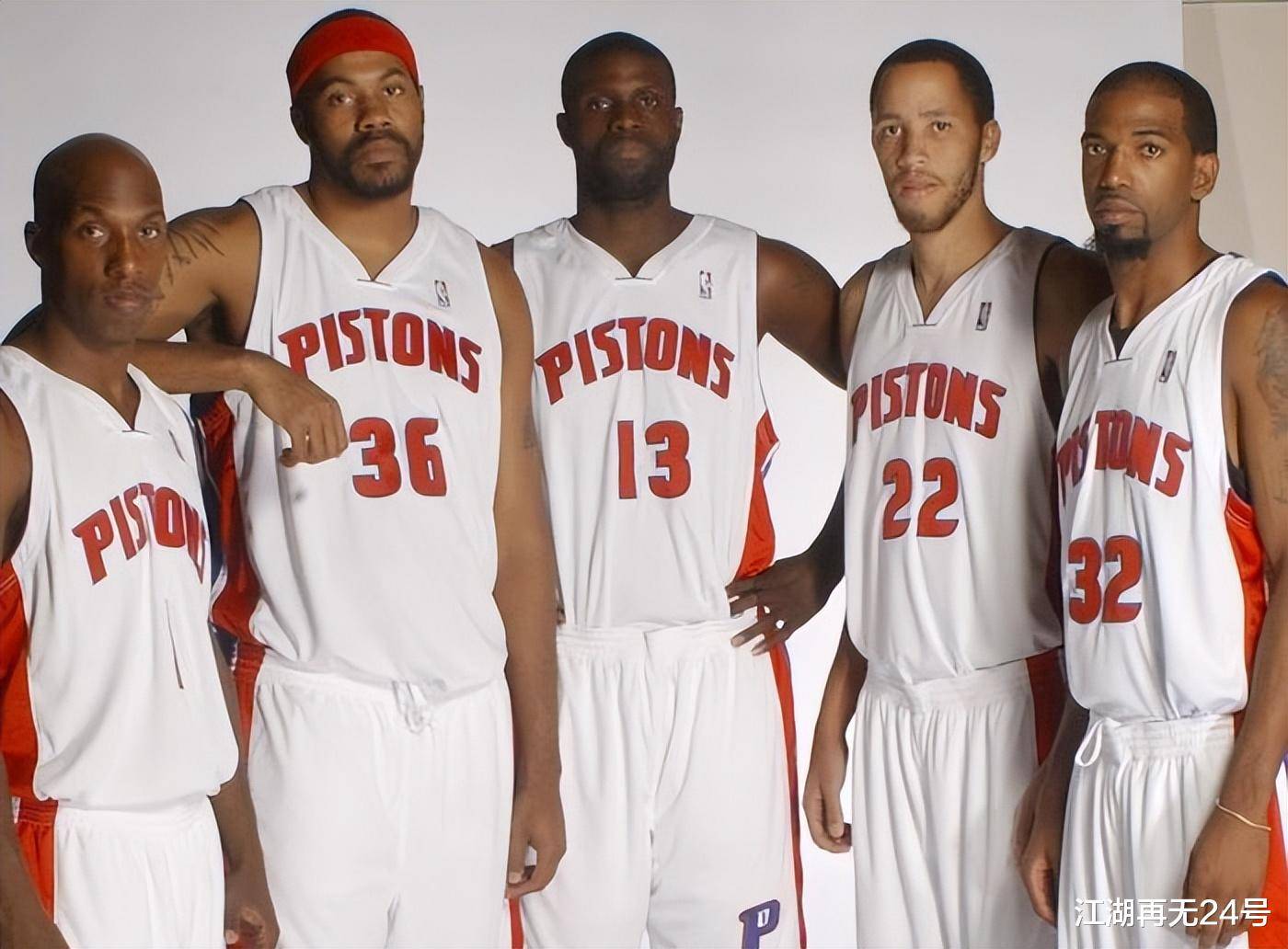 武汉女足vs东孟加拉女足首发：王霜领衔，奥乌苏先发（武汉女足对阵东孟加拉首发出炉：王霜领军，奥乌苏首发）