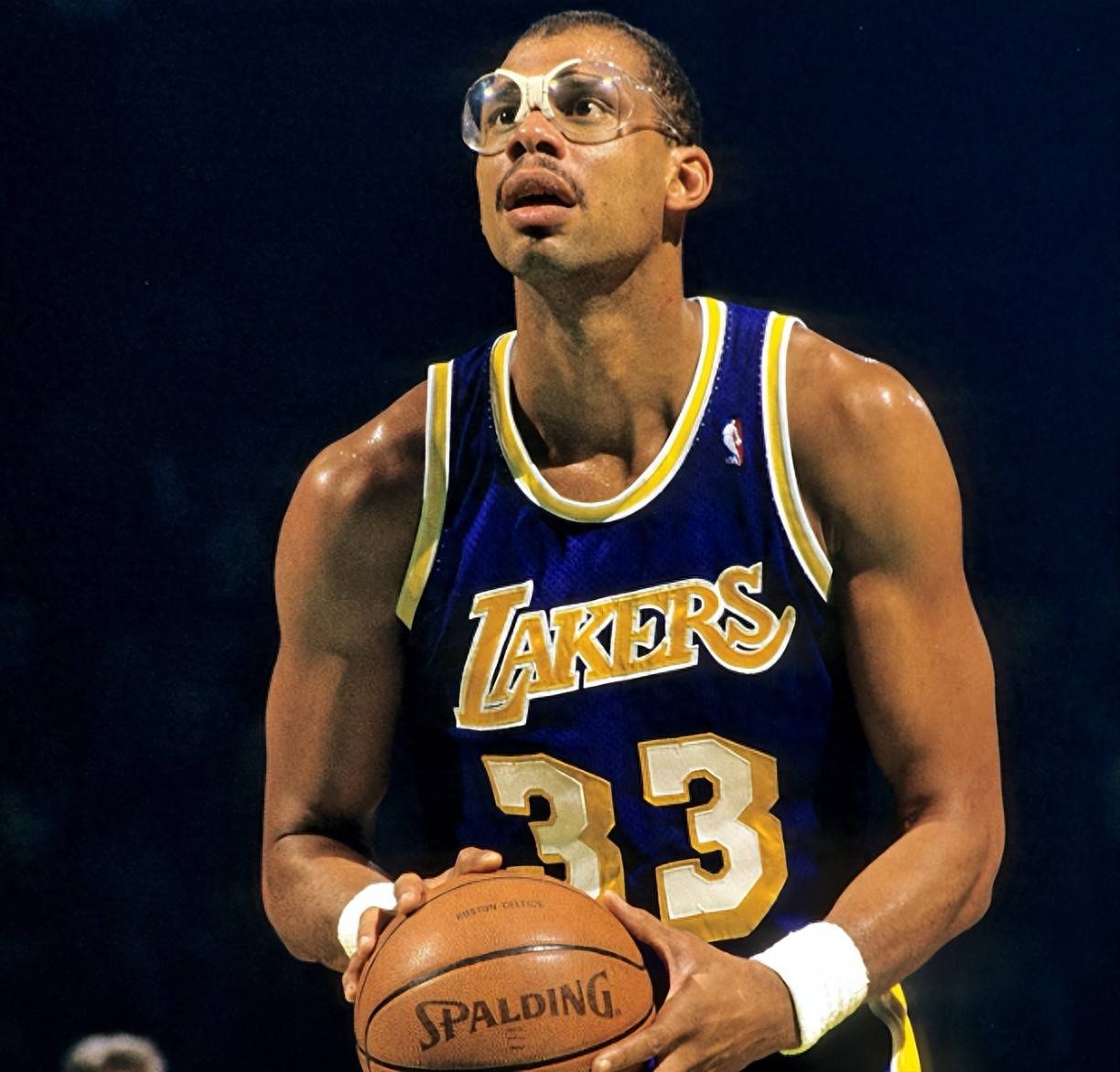 布朗空砍41分追平赛季新高，第10次30+超过上赛季（布朗轰41分平赛季新高，第10次30+已超上季）