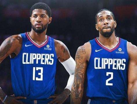 C罗在红海买下“私人堡垒”：仅能乘私人游艇或水上飞机抵达（C罗在红海购置“私人堡垒”，仅限私人游艇或水上飞机登陆）