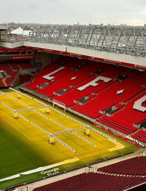 埃迪-豪：我们对阵曼联的战绩还不错，但曼联比上赛季强很多（埃迪-豪：对曼联战绩不俗，但他们比上赛季强了很多）