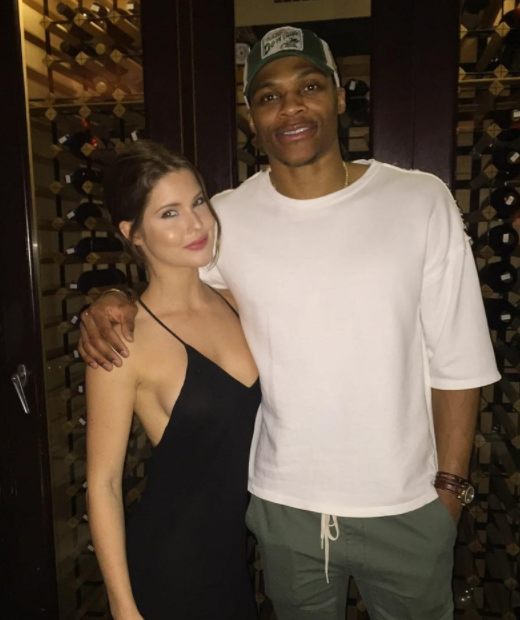 黯然失色！NBA圣诞大战再无詹姆斯？杜兰特在湖人主场打嗨了！（NBA圣诞大战恐无詹皇，杜兰特在湖人主场狂飙）