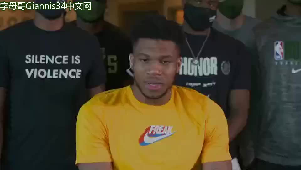 艾顿：我来湖人是填补空缺的，他们长期缺少攻守兼备的大个子（艾顿：加盟湖人是为补短板，球队长期缺少攻防一体的内线）